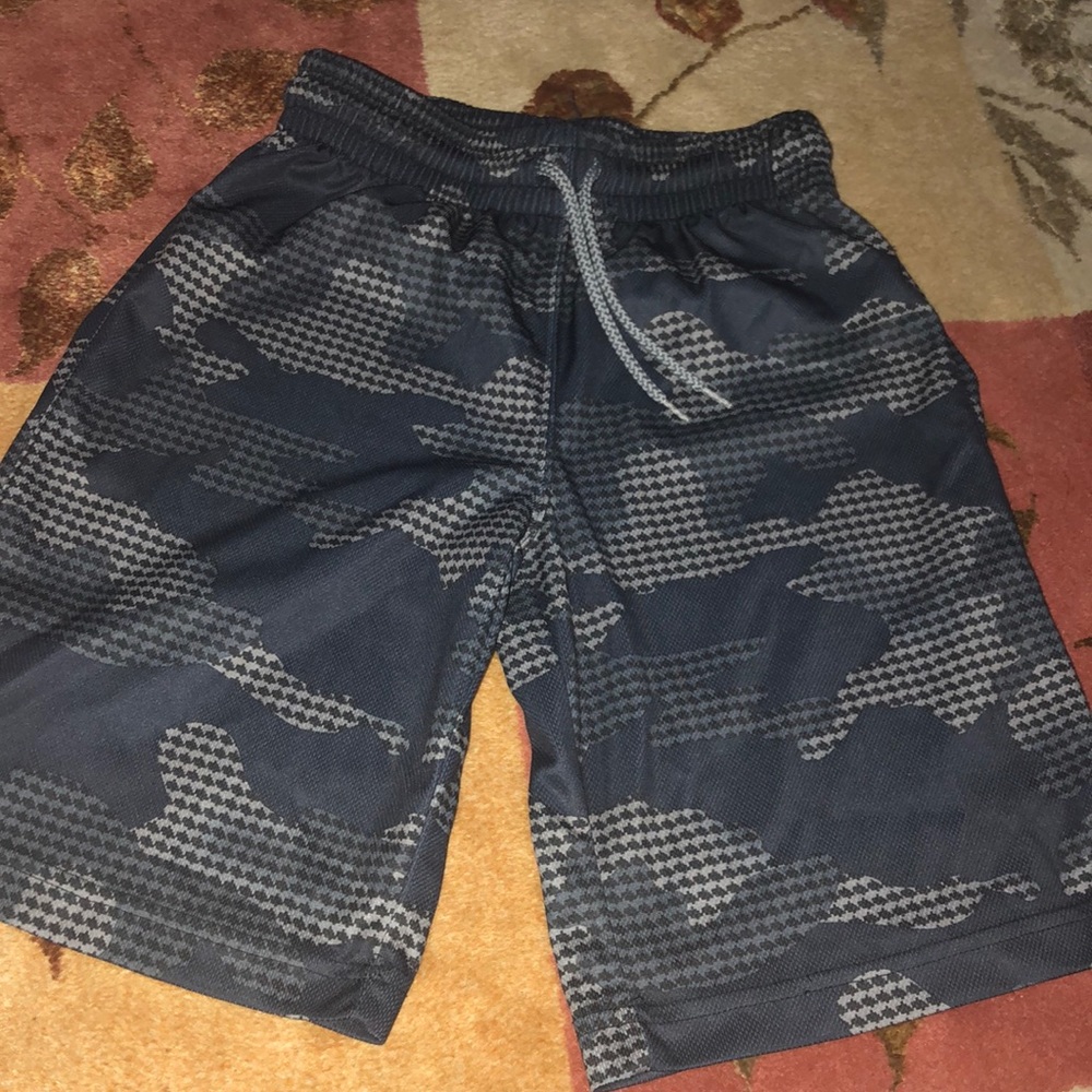 Children’s place athletic boys shorts